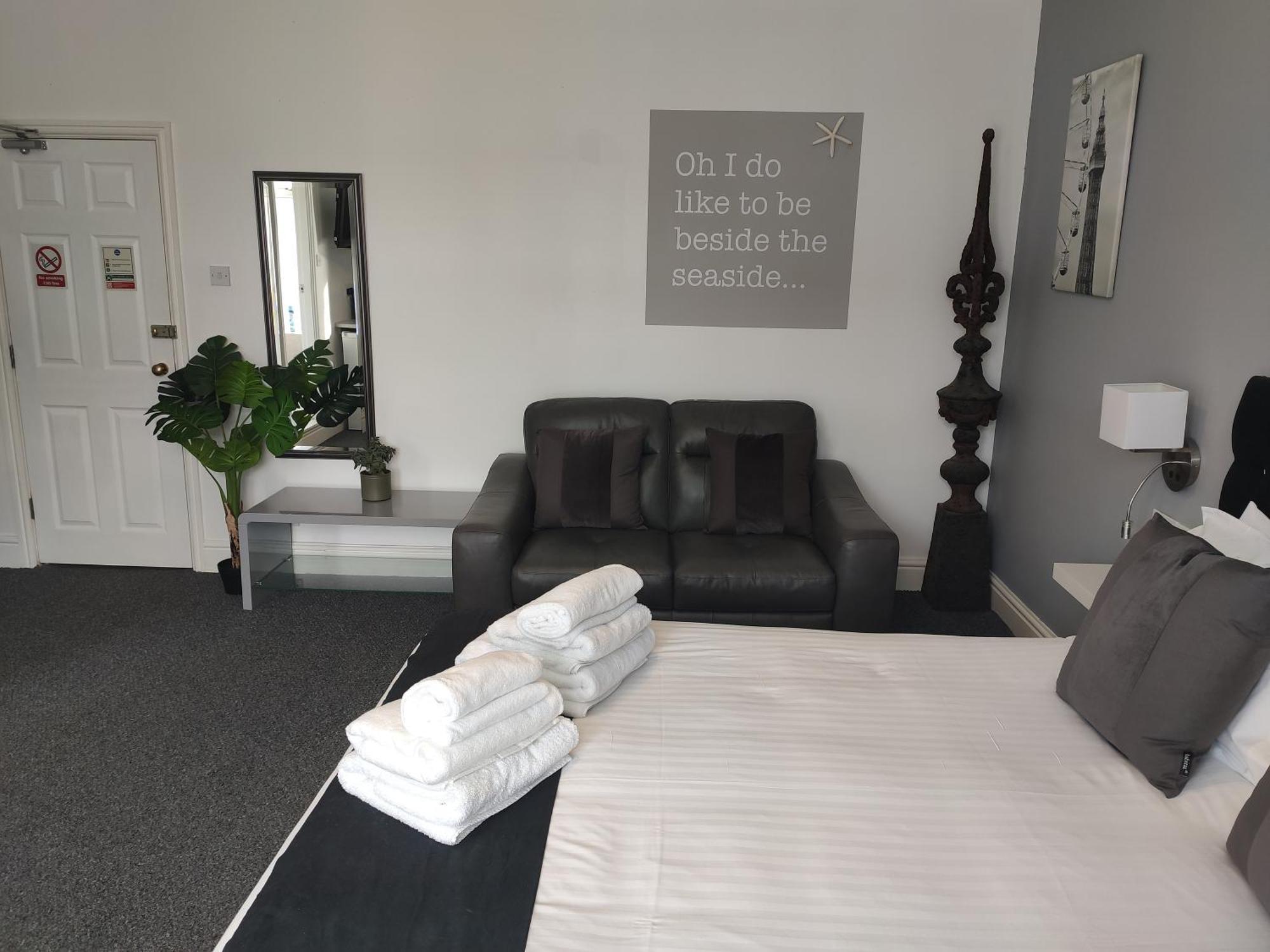 Q - Accommodation Blackpool Exteriör bild